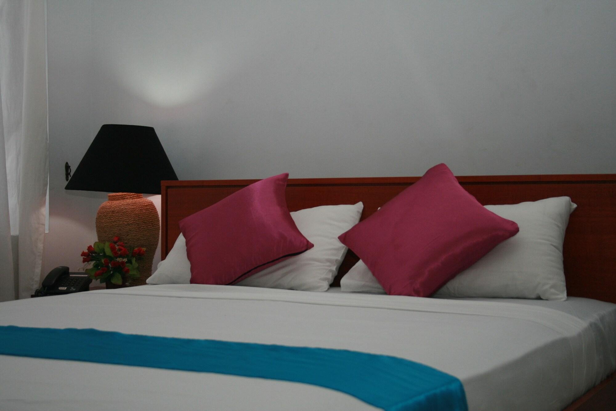 Blue Gum Hotel Ja-Ela Εξωτερικό φωτογραφία